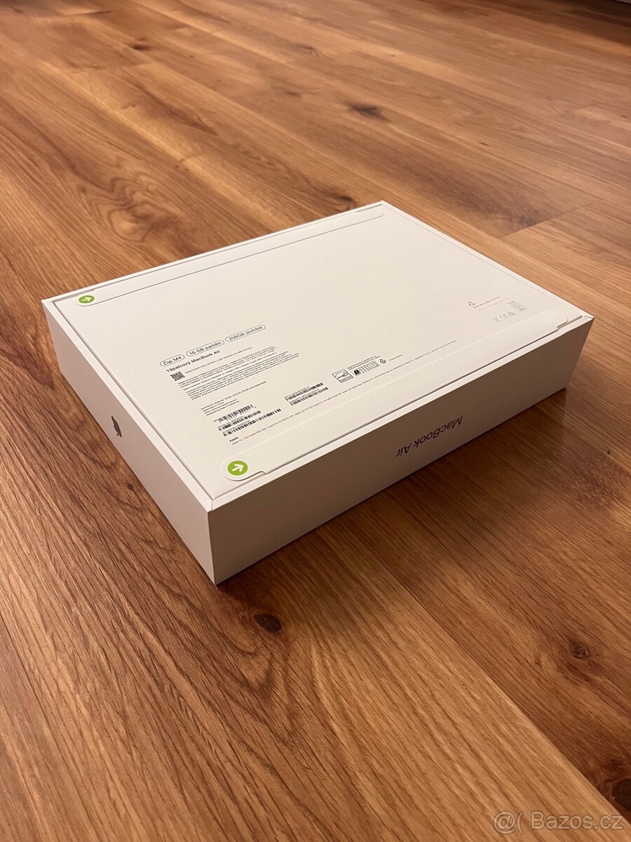 MacBook Air 2025 M4 256gb - blankytně modrý - 2