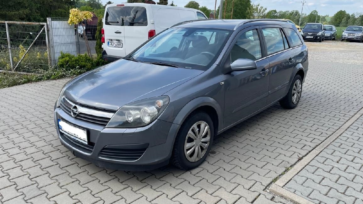 Opel Astra Caravan 1.7CDTI 16V 74 KW, RV 10/2005 - 2