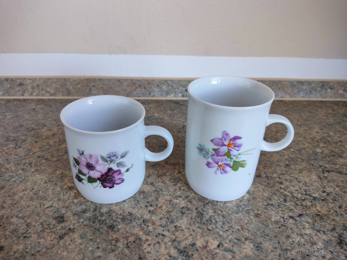 Dva hrníčky na kávu a čaj, - 2