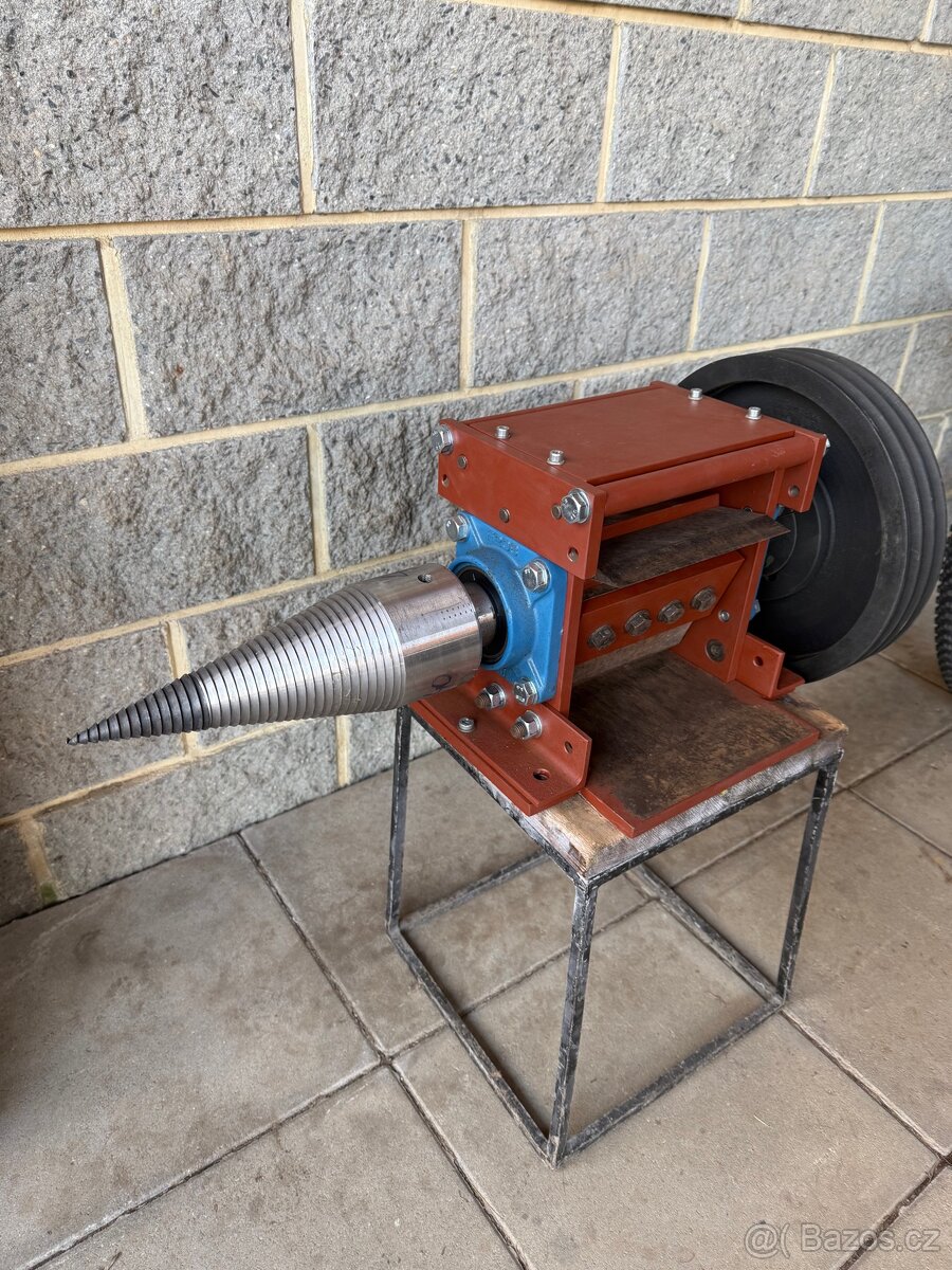 Špalíkovač, štěpkovač, štípač - 2