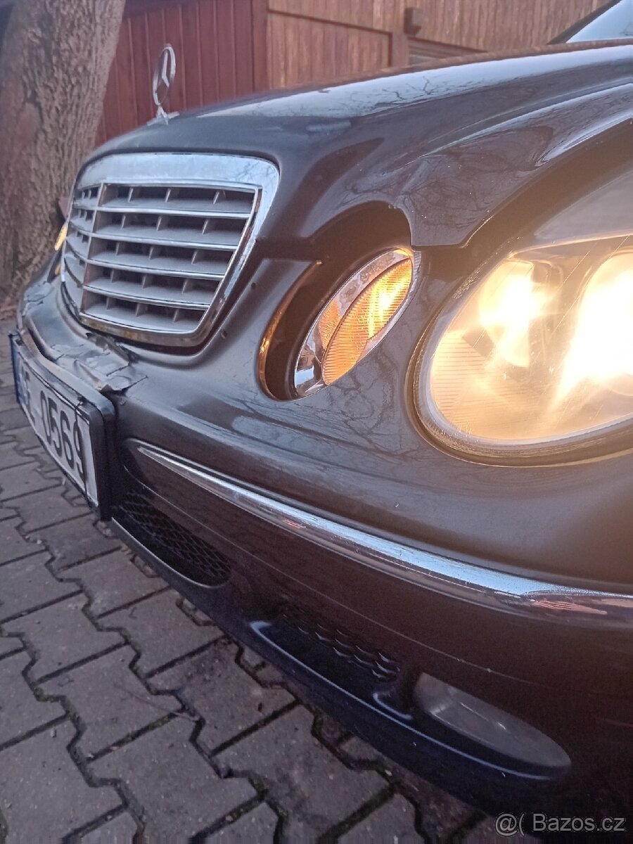 mercedes w211 e240 - 2