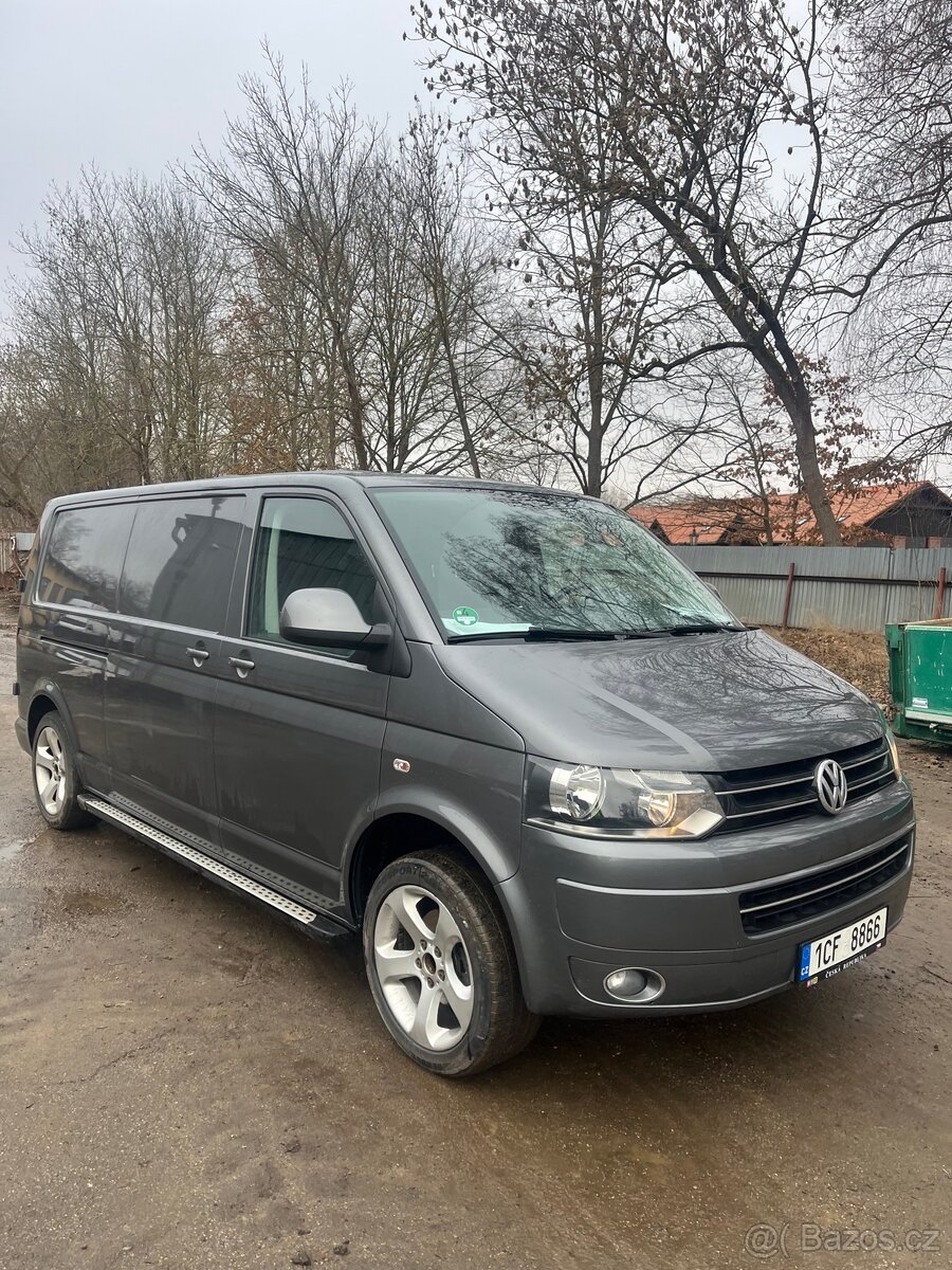 vw transporter t5 2.0tdi 103kw dsg, 2x šoupačky,tazne - 2
