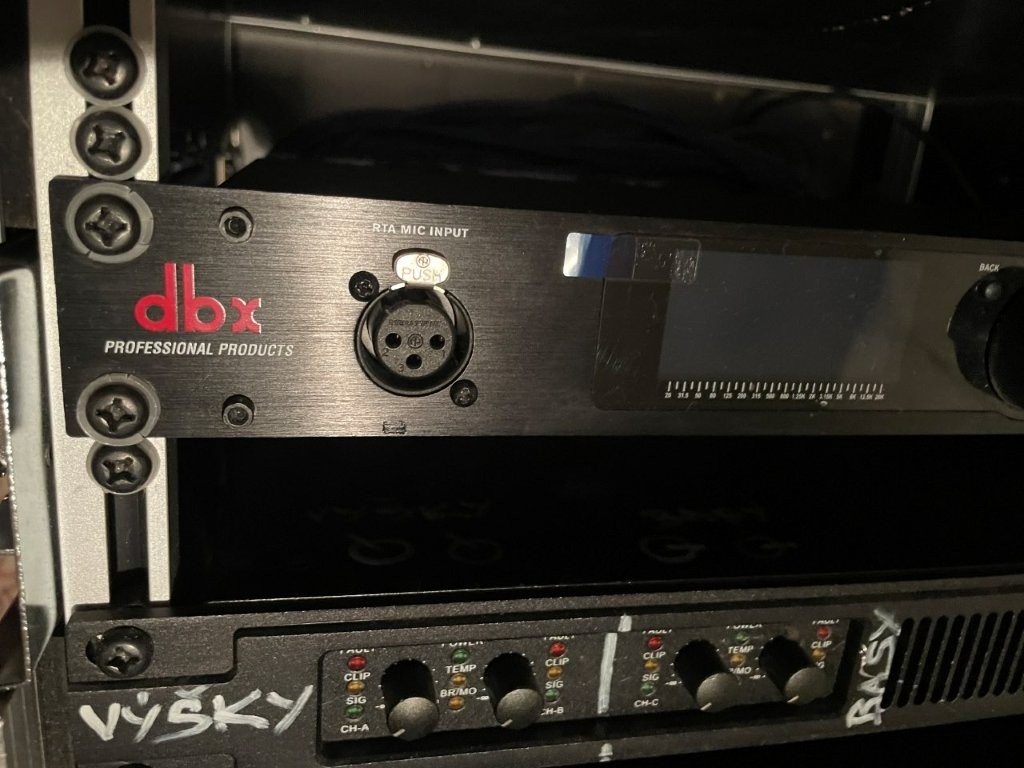 Audio zesilovač_4x 1000W/8 ohm + Procesor - 2