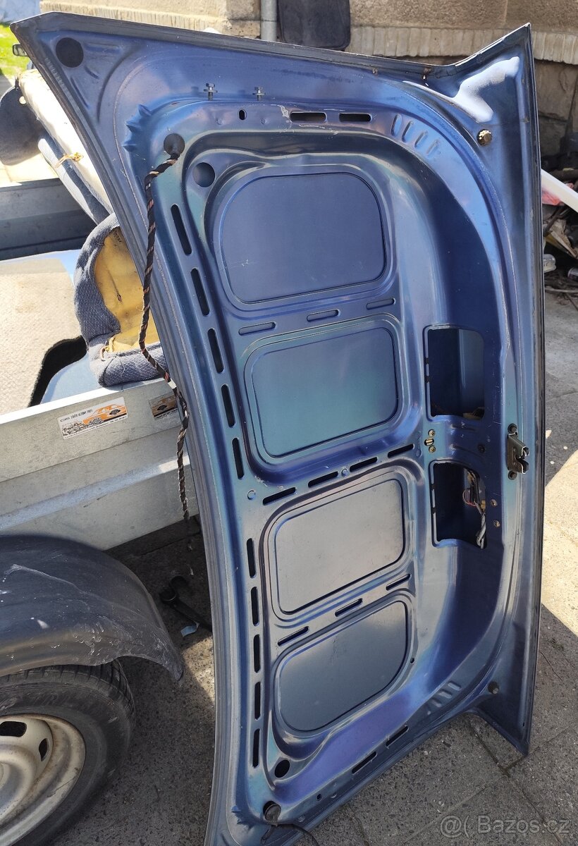 Ford Sierra MK2 sedan dily - 2