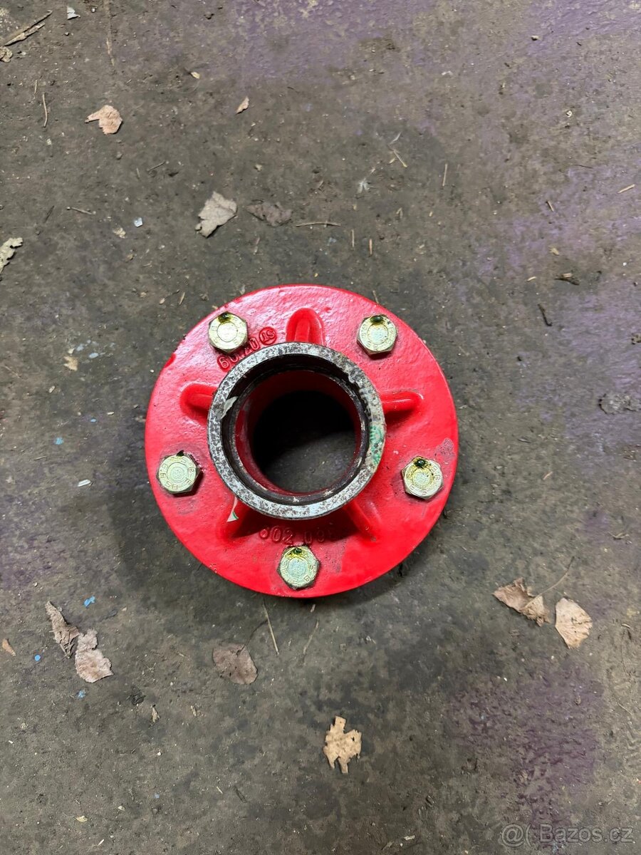 Náboj kola se šrouby pottinger - 2