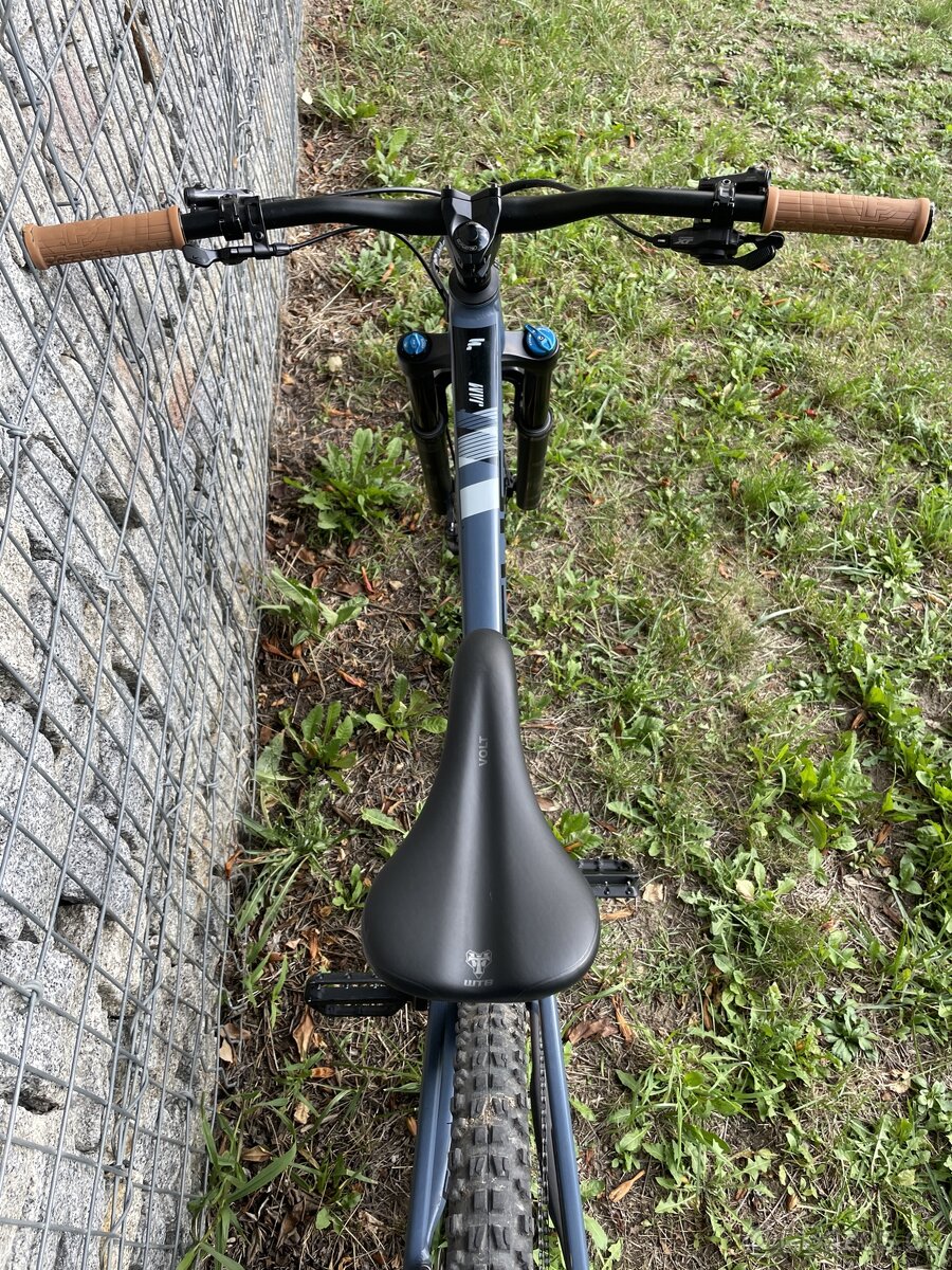 celoodpružené horské kolo Focus Jam - 2