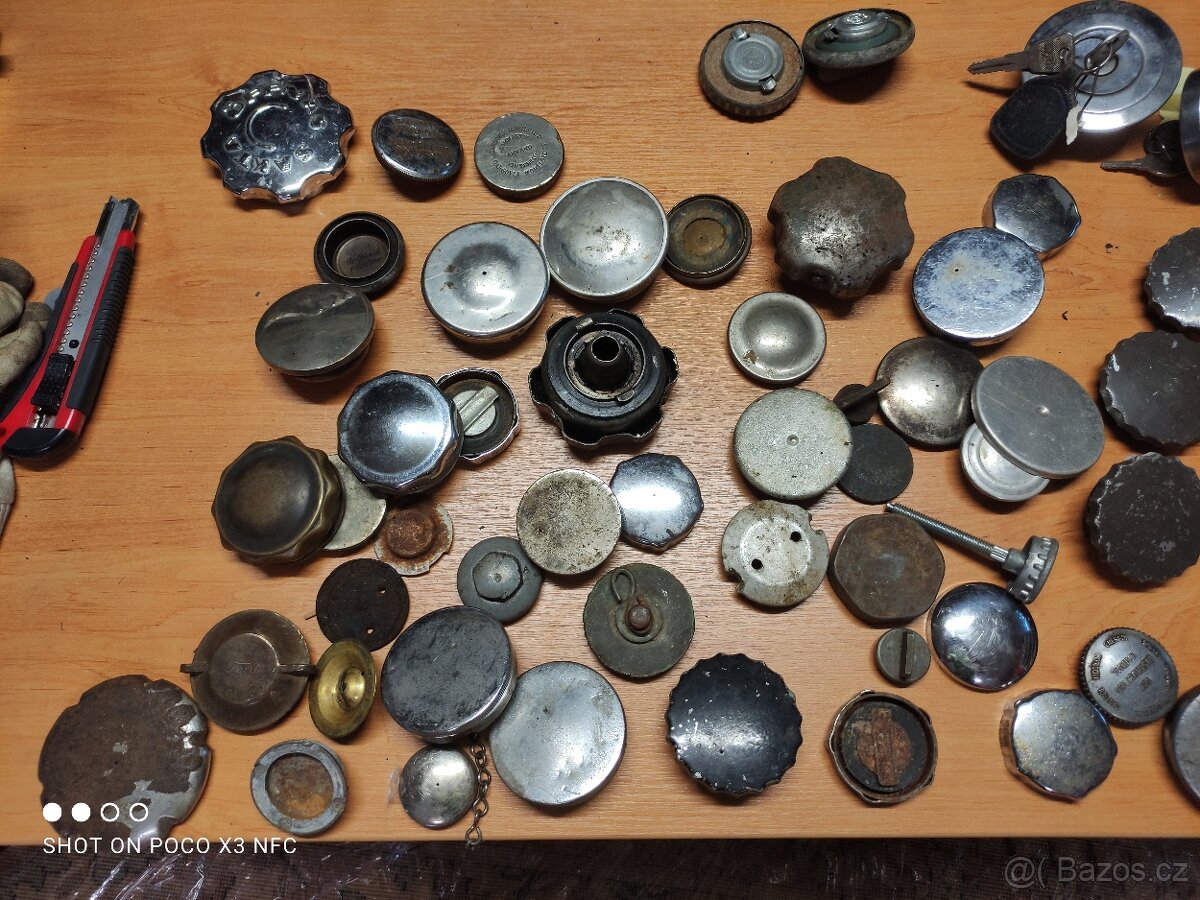 Víčko na nádrže - 2