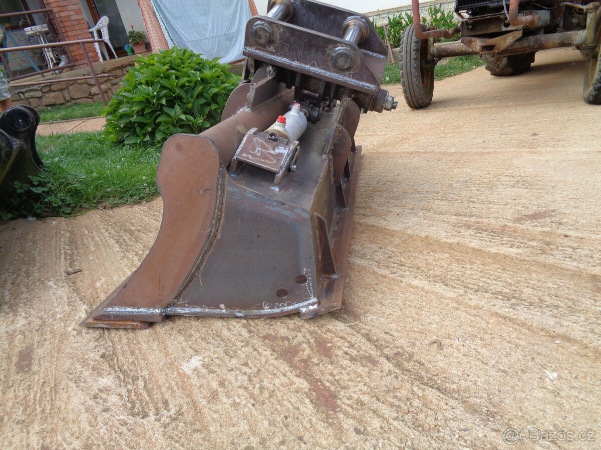 Svahovaci lžice hydraulicka dvou pistova - 2