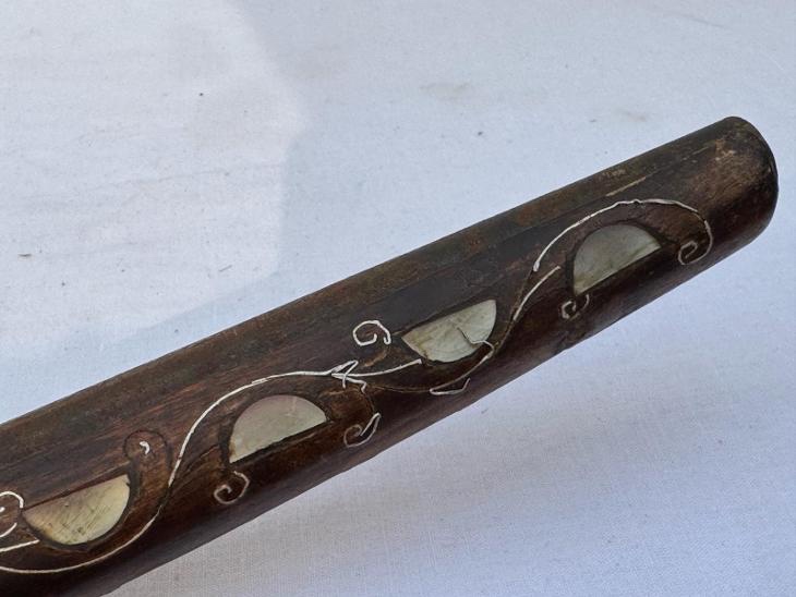 Křesadlovka se sekyrkou - 2