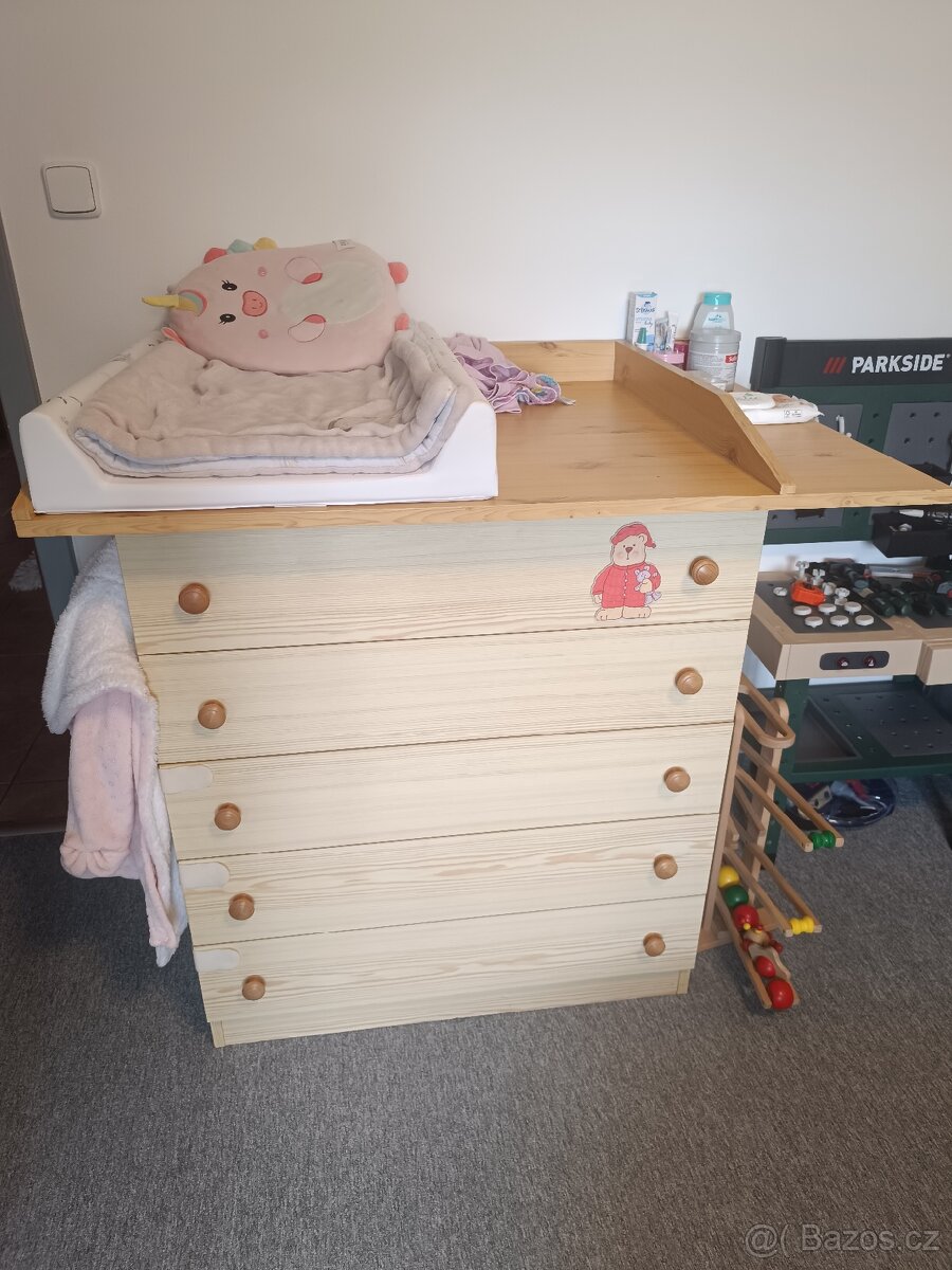 Přebalovací pult - 2