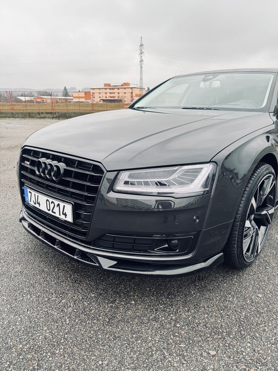 Audi A8 Quattro 3.0 nafta - 2