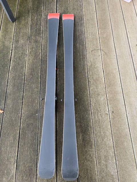 Prodam lyze Rosignol P300, delka 156 cm - 2