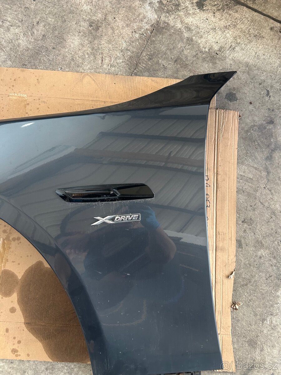 Bmw e61 facelift - levý blatník PLATINBGRAU - 2