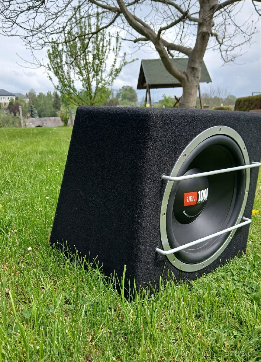 Basový reproduktor do auta JBL - 2
