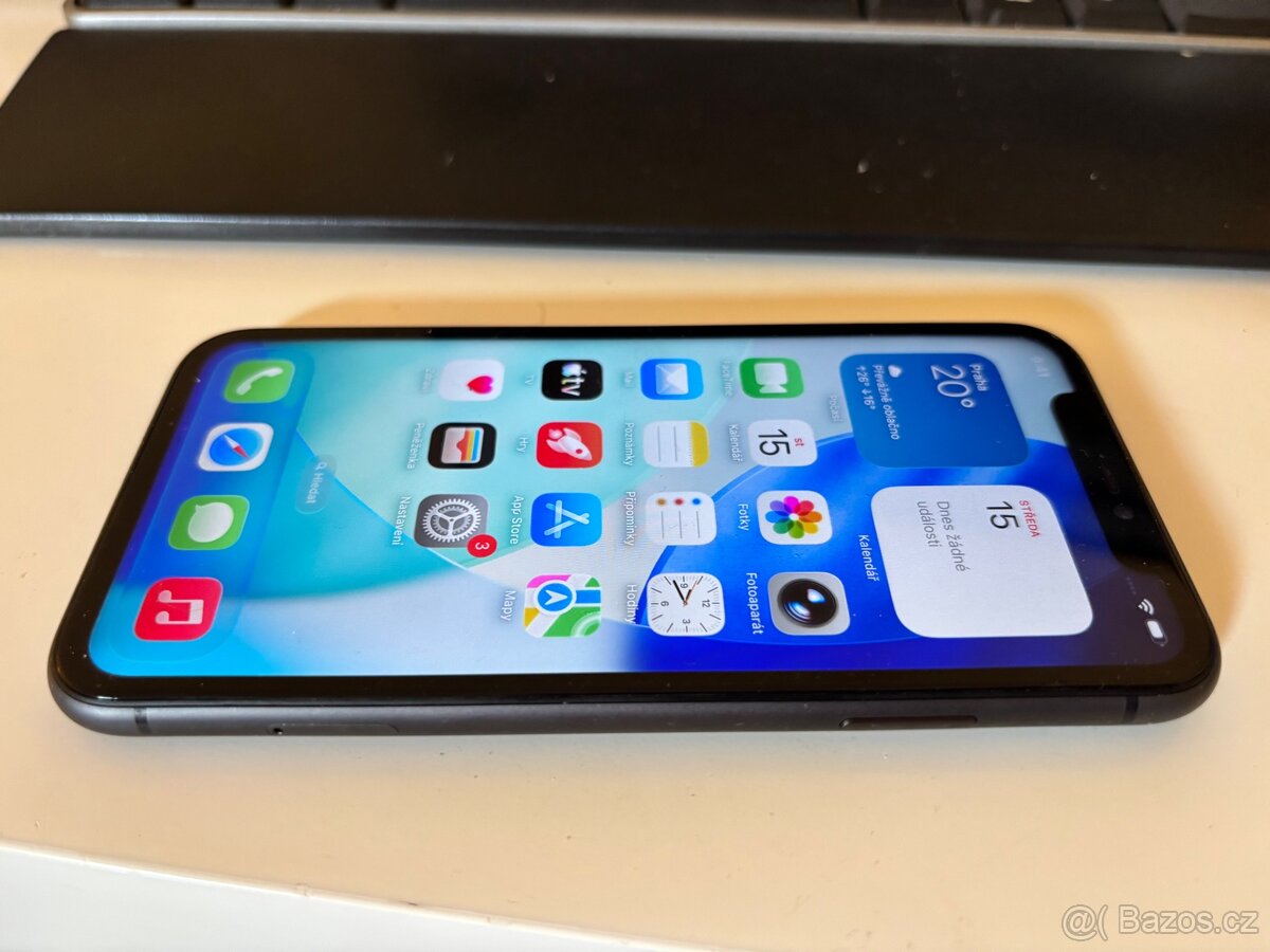 Apple iPhone 11 64GB - 2