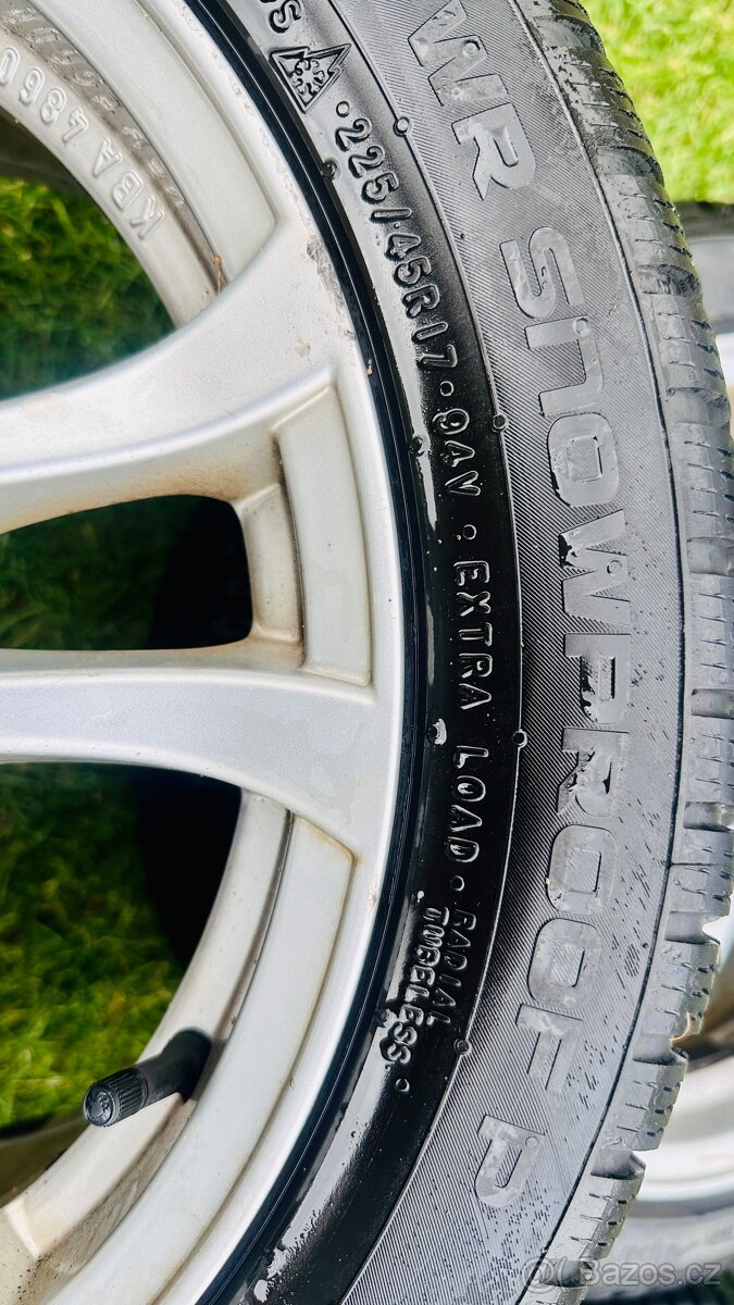 Zimní pneu 225/45R17 - 2