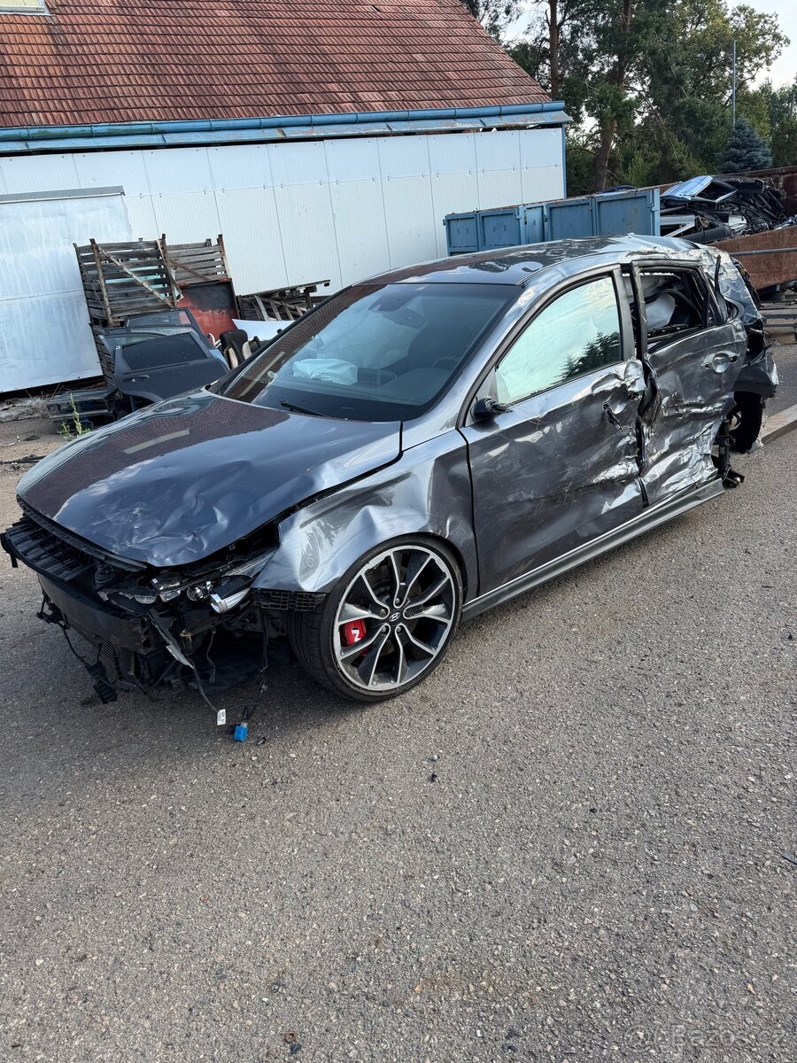 Hyundai i30N - 2