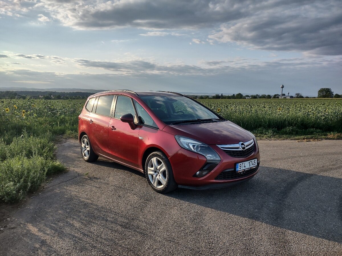 Opel Zafira Tourer - 2