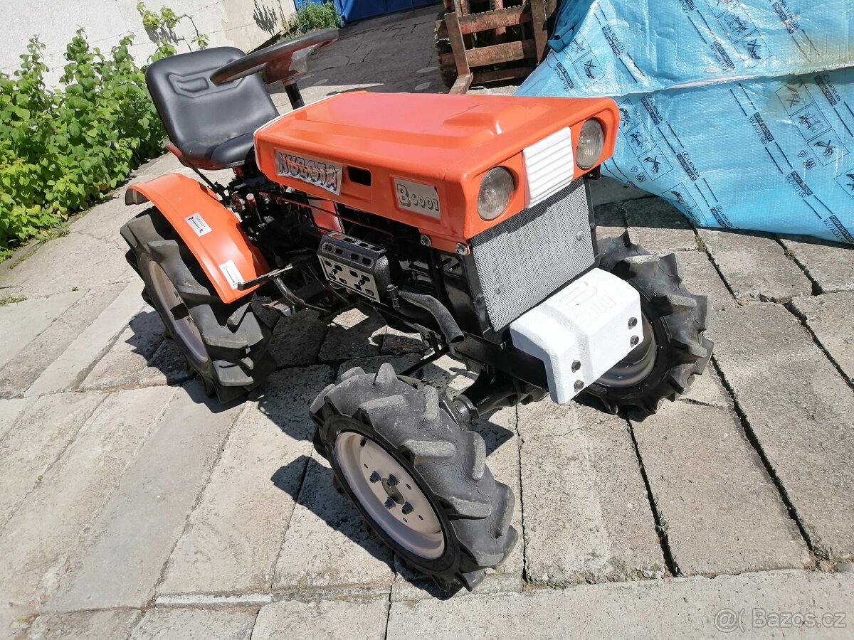 Prodám KUBOTA B 6000 - nový motor. Včetně rotavatoru. . - 2