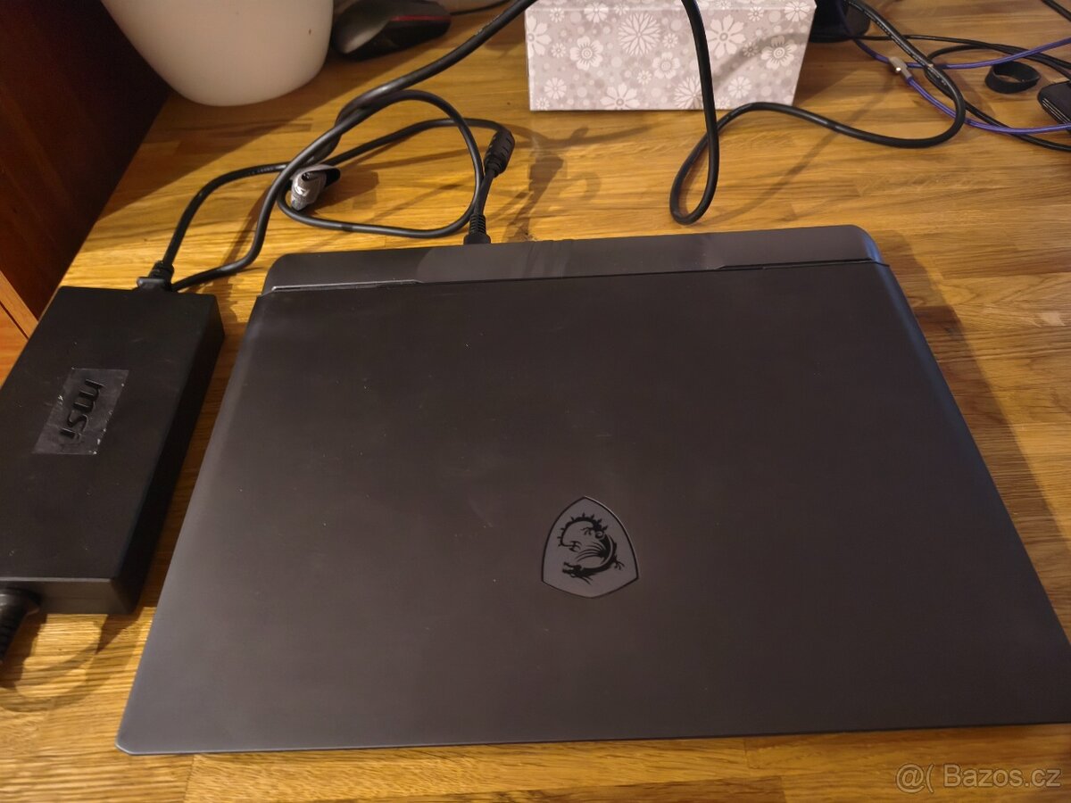 MSI Vector 16 HX AI A2XWHG - 2