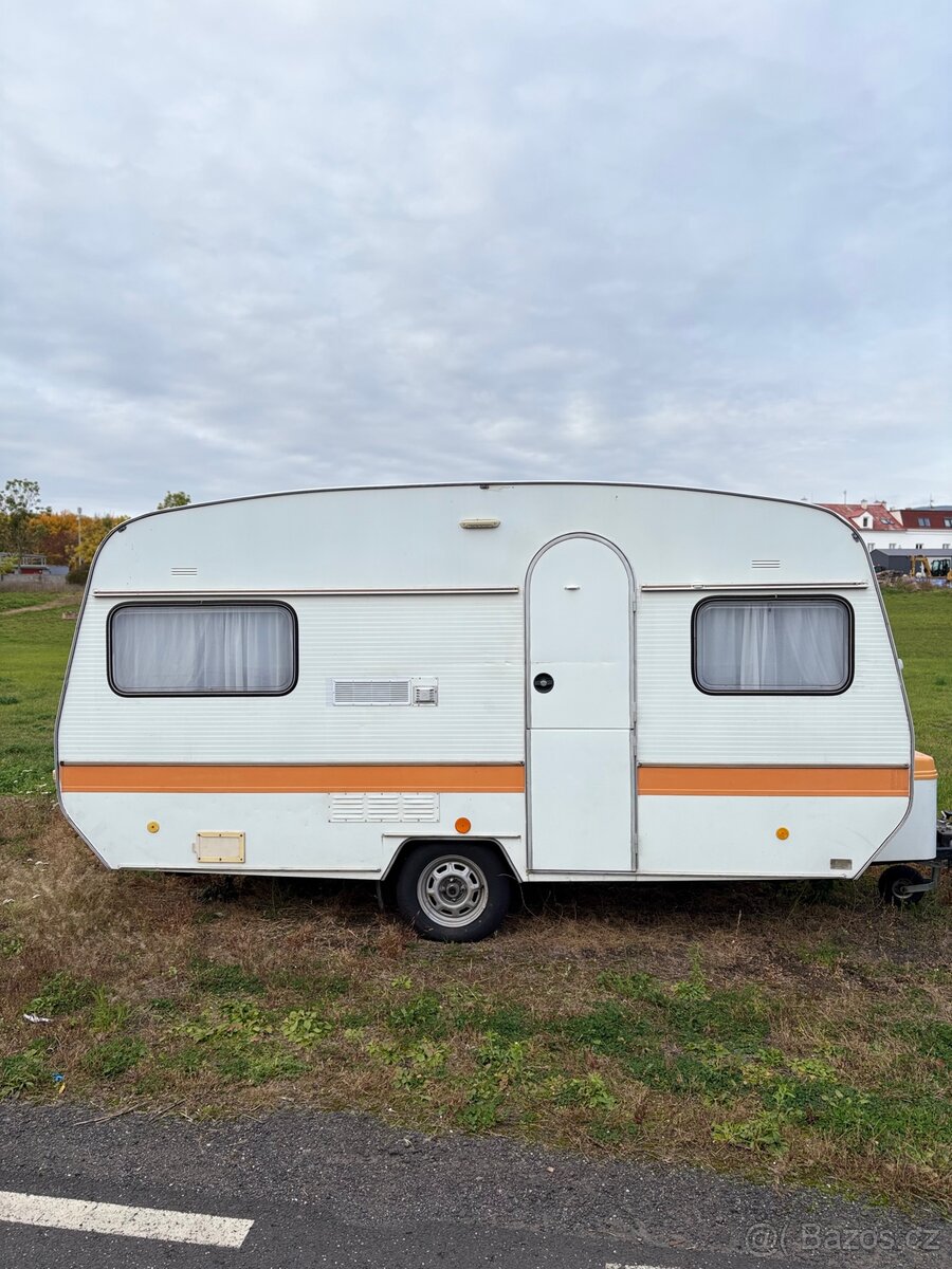 Karavan Wilk - sport 435 - 2