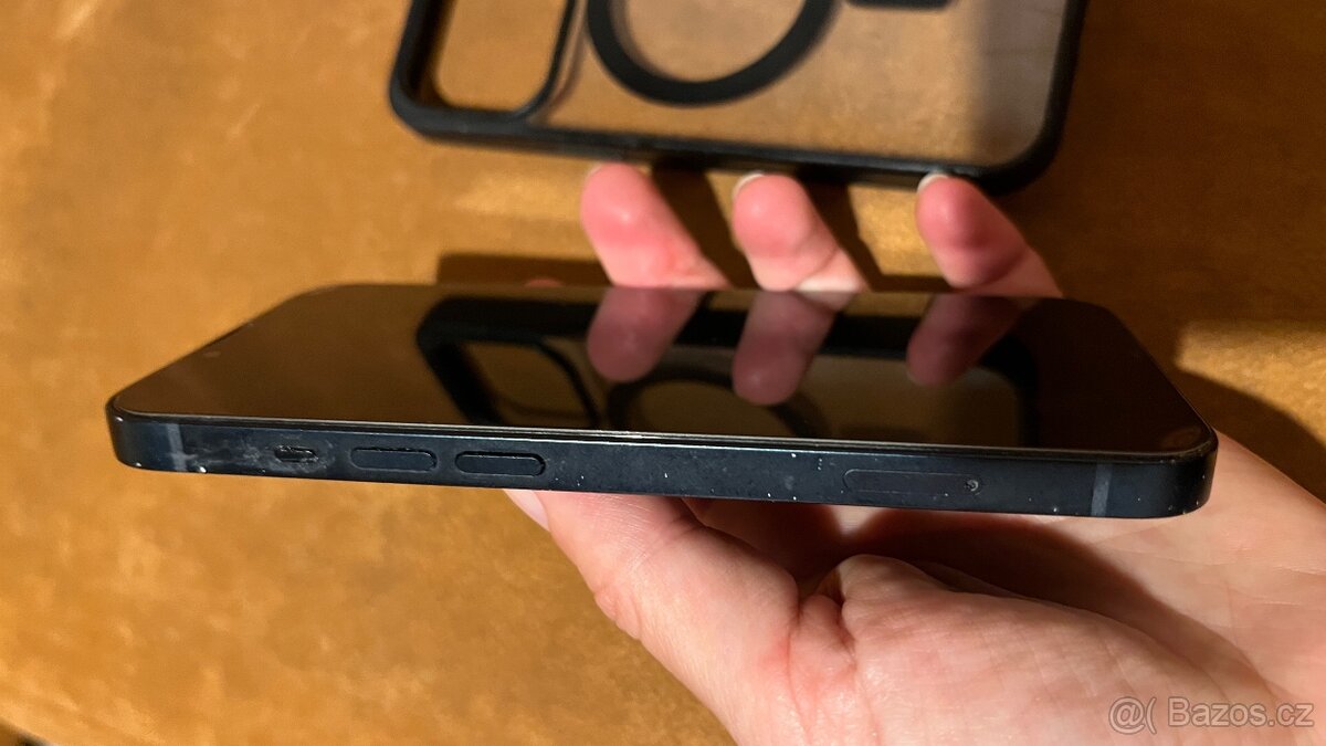 Prodám iPhone 13 256GB - 2