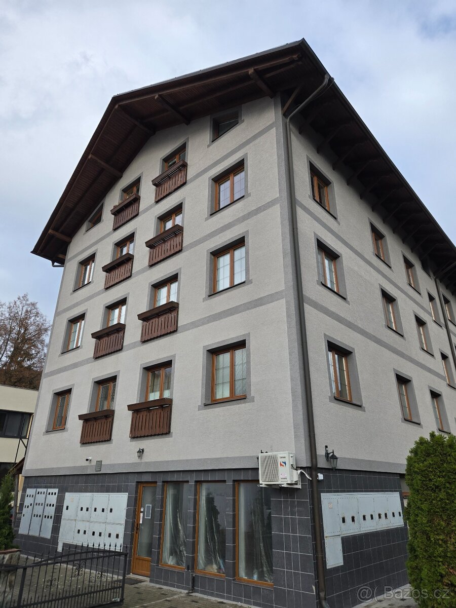 Pronájem bytu Rajecké Teplice - 2