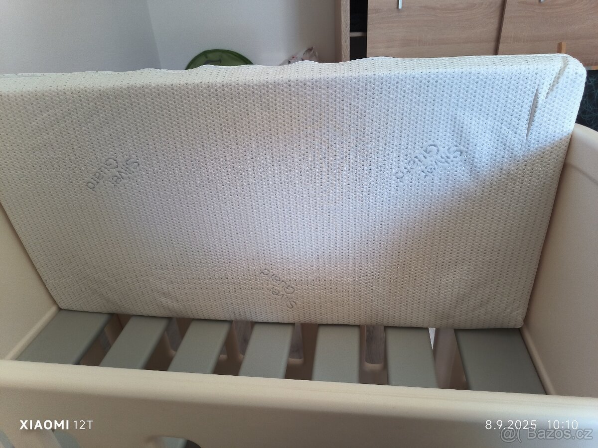 Dětská postýlka s matrací - 2