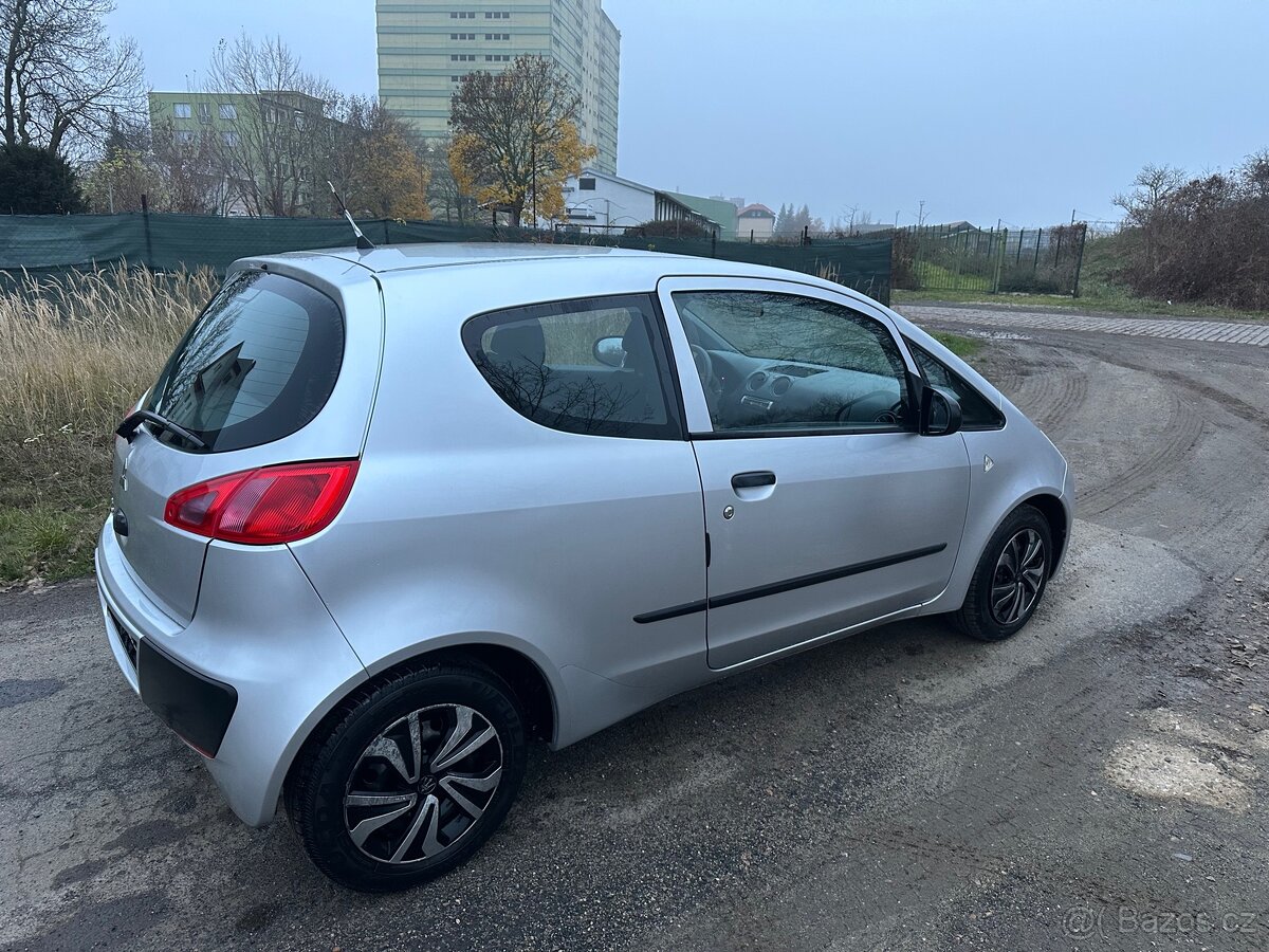 Prodám Mitsubishi Colt CZ3 – 1.1 benzín, 55 kW, r. 2006 - 2
