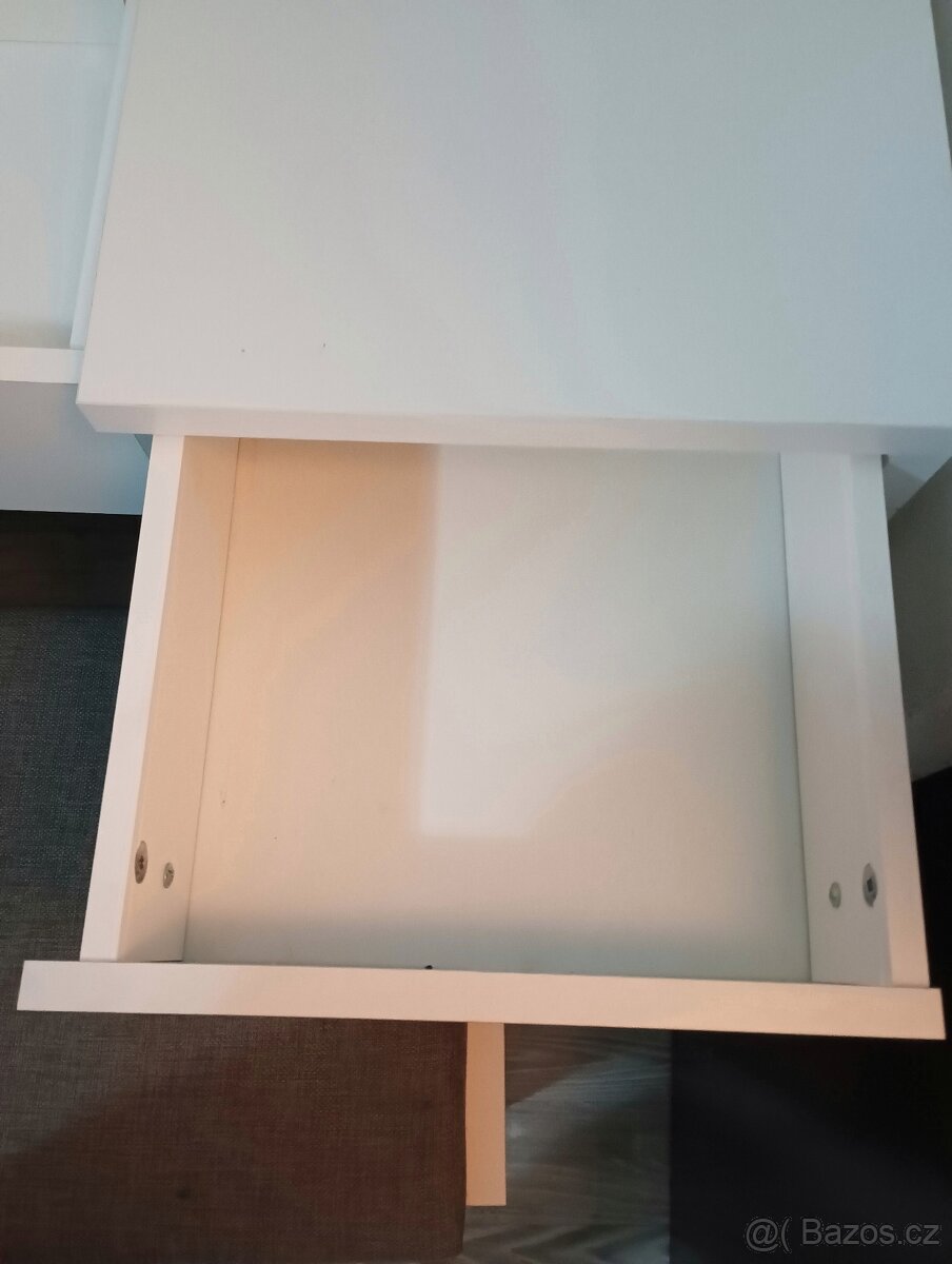 Toaletní stůl s lavicí - 2