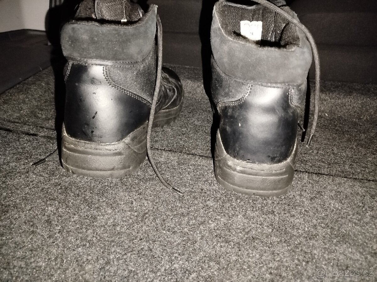 Pánské pracovní boty. - 2