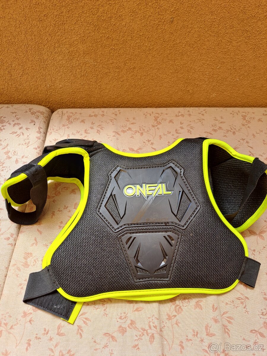 Přilba, boty , chrániče - 2