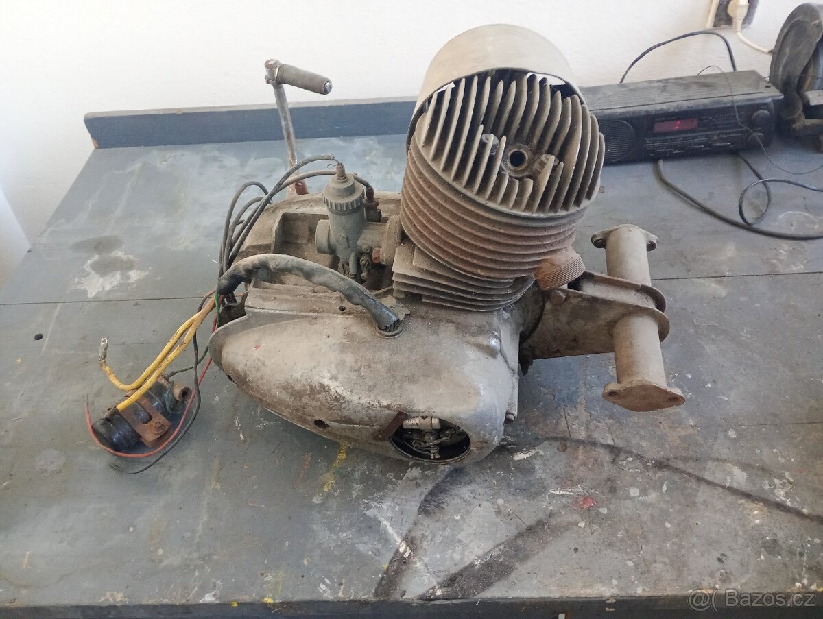 Prodám motor ČZ 175 skutr - 2