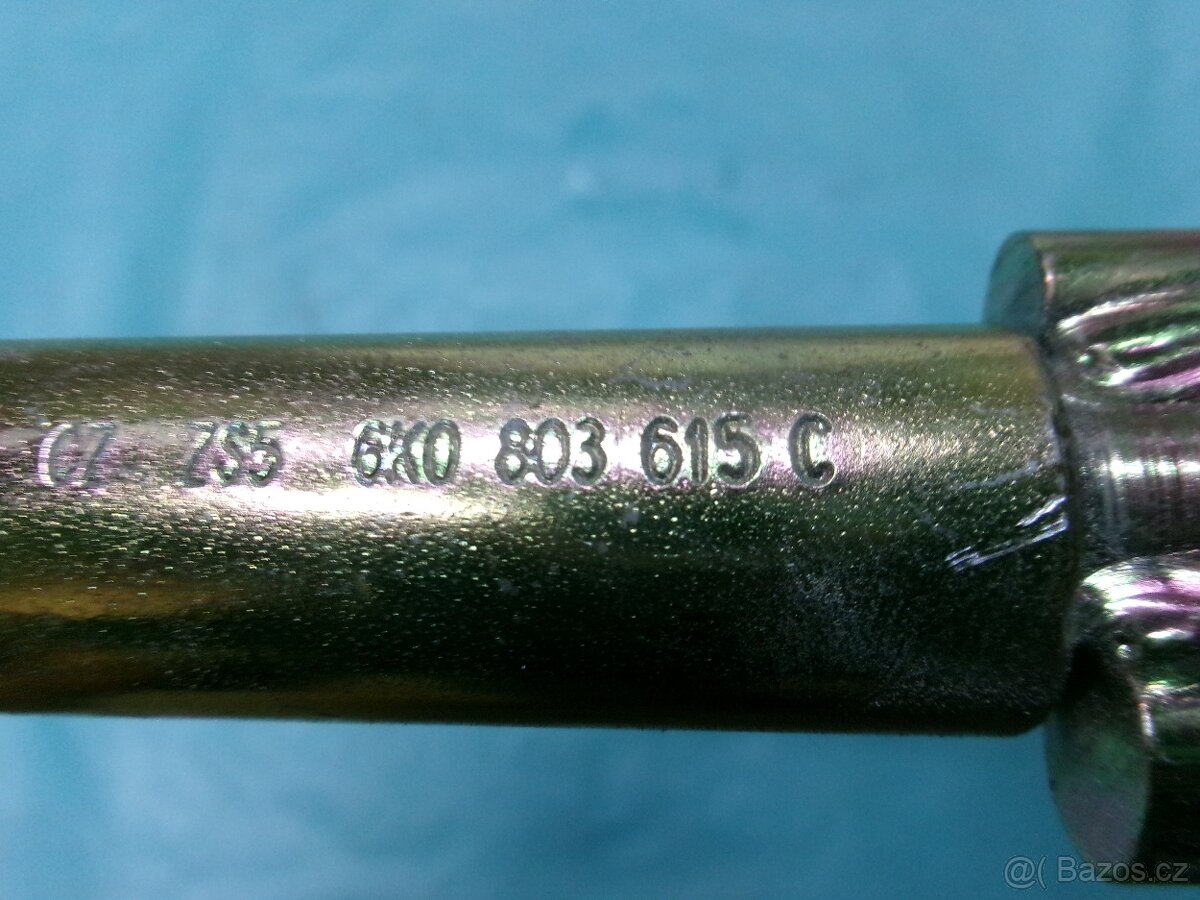 tažné oko Fabia 2 Roomster - 2