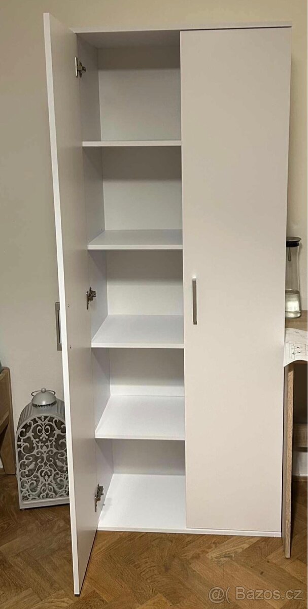 Šatní skříň policová bílá - 2