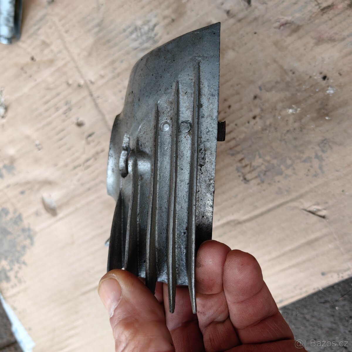 Jawa 354 prekryt karburátoru - 2