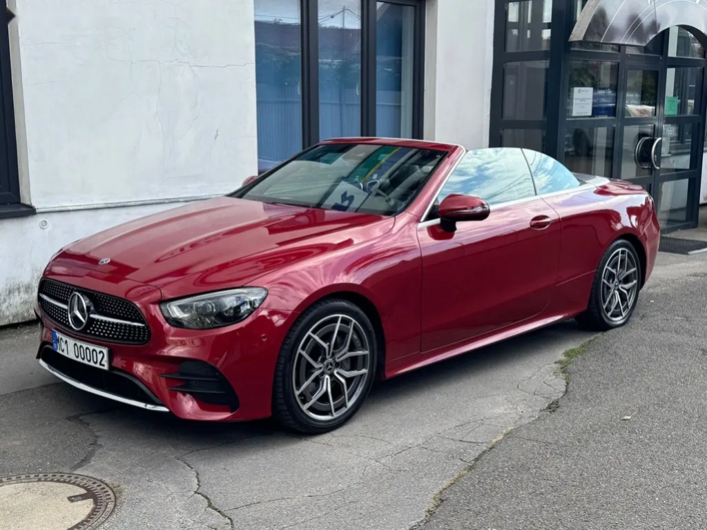 Mercedes-Benz Třídy E, 200 Cabrio - 2