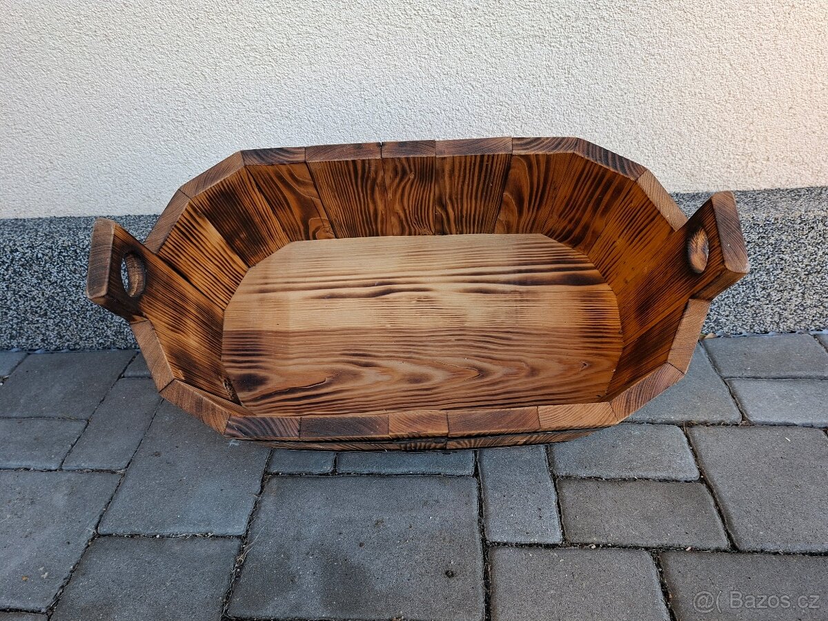 Dřevěný květináč - 2