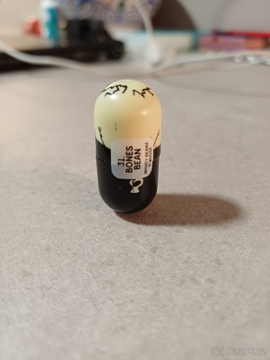 Mighty Beanz č.31 Bones Bean - 2