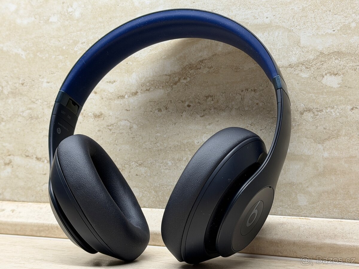 Beats Studio Pro Blue - 2