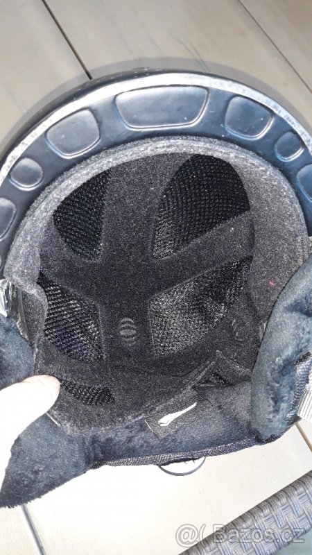 Černá lyžařská helma vel. XS - 2