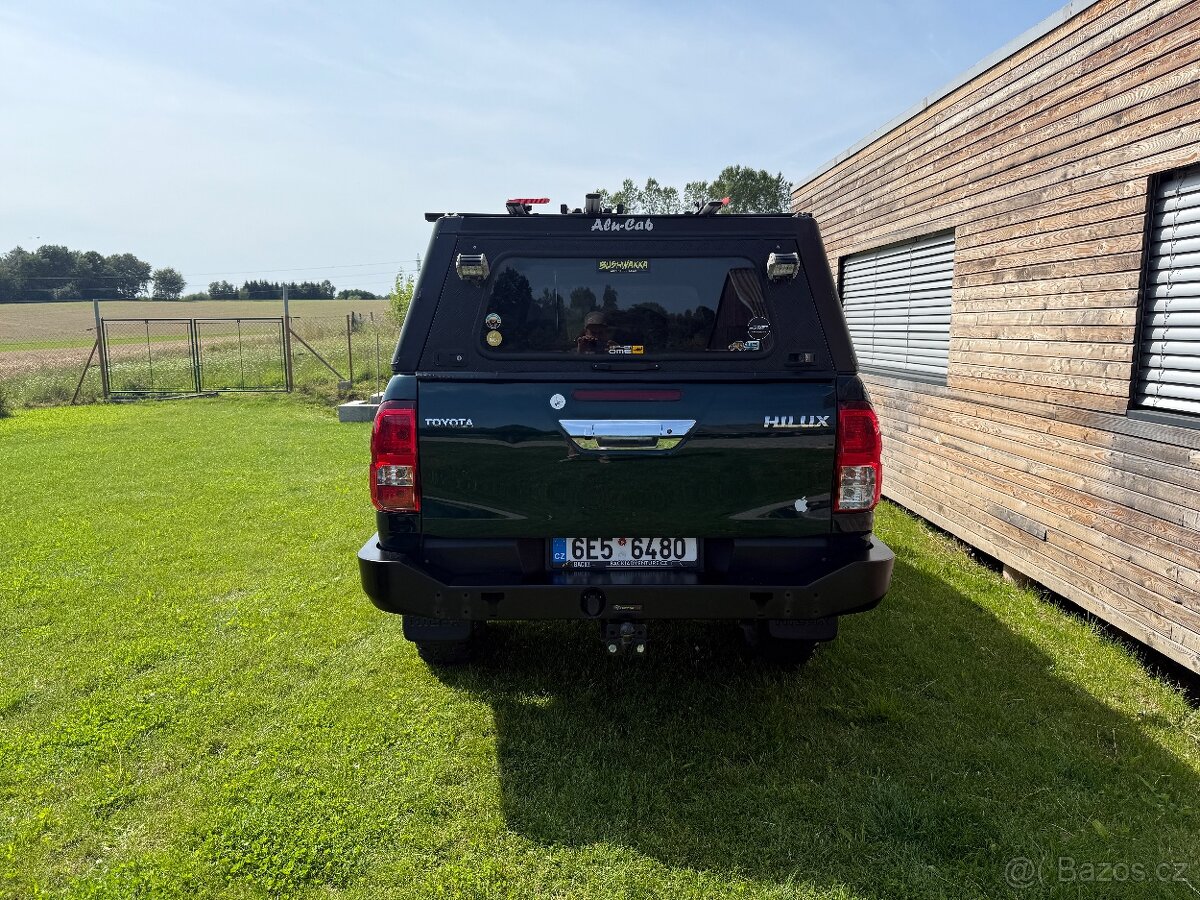 Toyota HILUX Executive manual