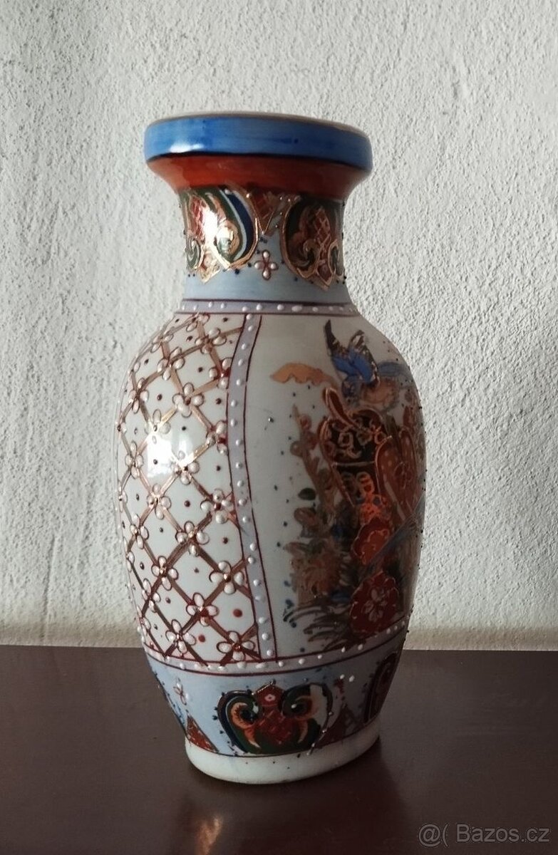 Váza orientální motiv, hrnky, porcelán aj. - 2