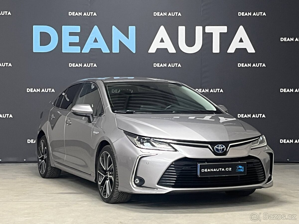 Toyota Corolla 1.8i Hybrid, r. 2020, 103t.km, výbava, servis - 2