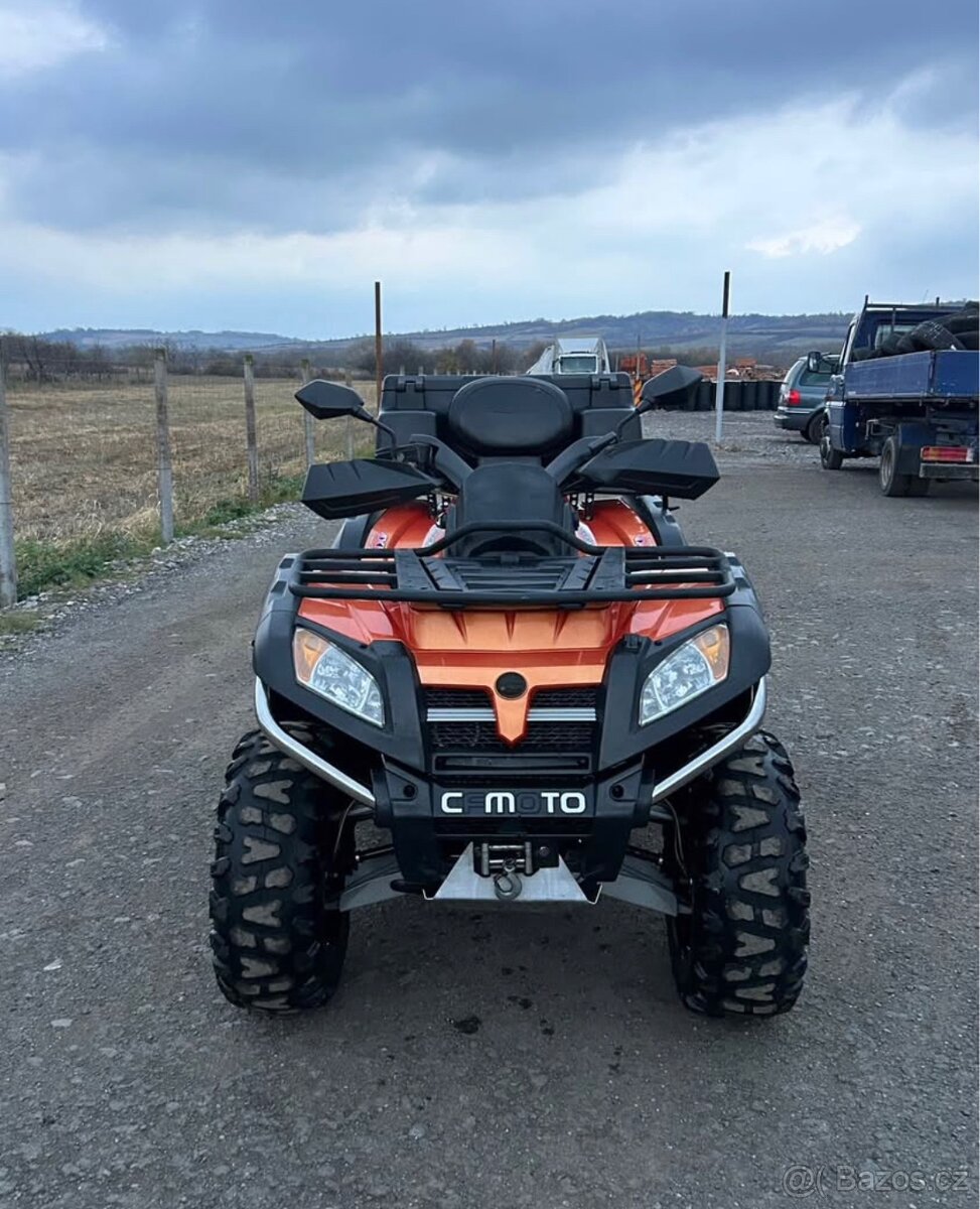 Čtyřkolka CF Moto 800 X8 Terralander