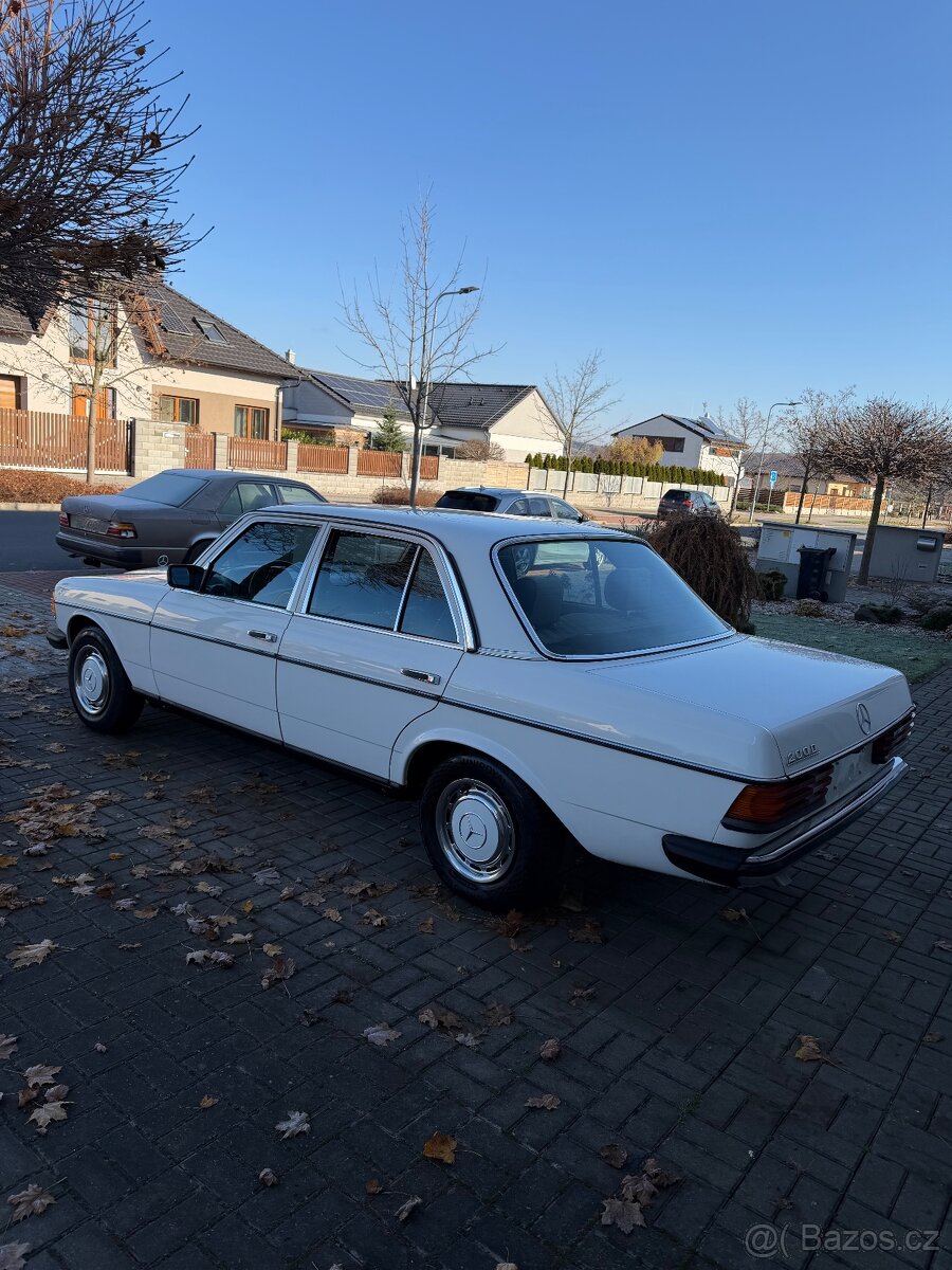 Mercedes-Benz W123 200D - 2