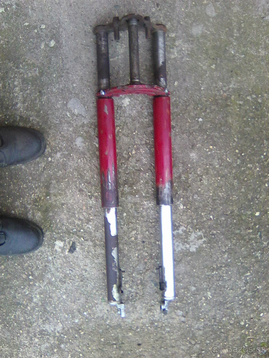 Jawa 250/350 Panelka - p.vidle,podsedlové plechy,n. obrouček - 2