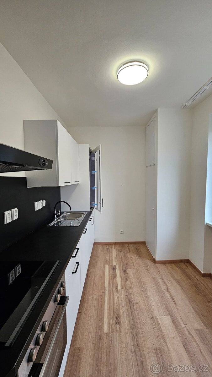 Pronájem bytu 2+1 Lovosice - 2