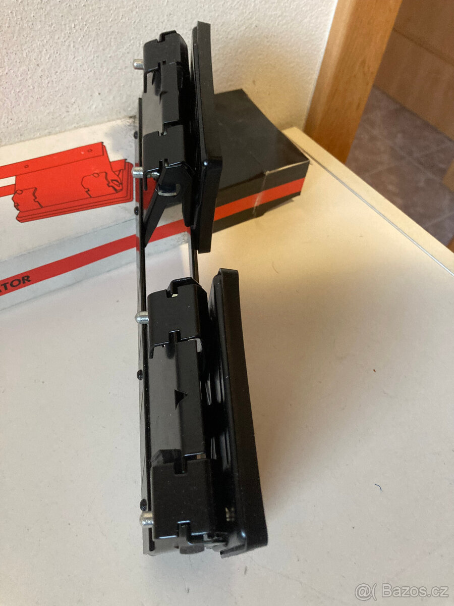 Děrovačka dvojitá na formát A 4 za 200 kč - 2