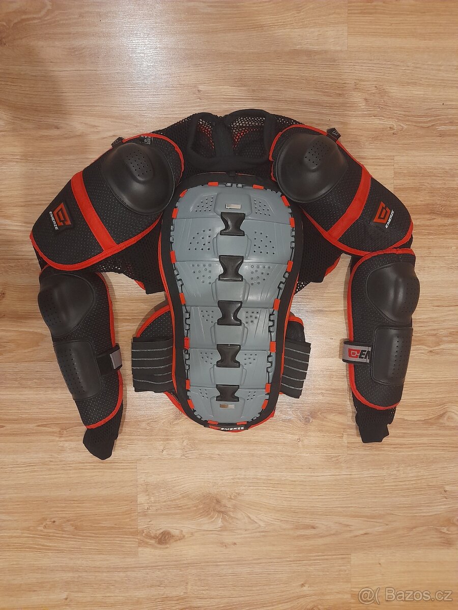 CHRÁNIČ TĚLA " EMERZE 3 " - 2